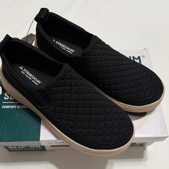 Staheekum Shoes - Staheekum Quilted Slip-On Shoes Black size 9 NIB